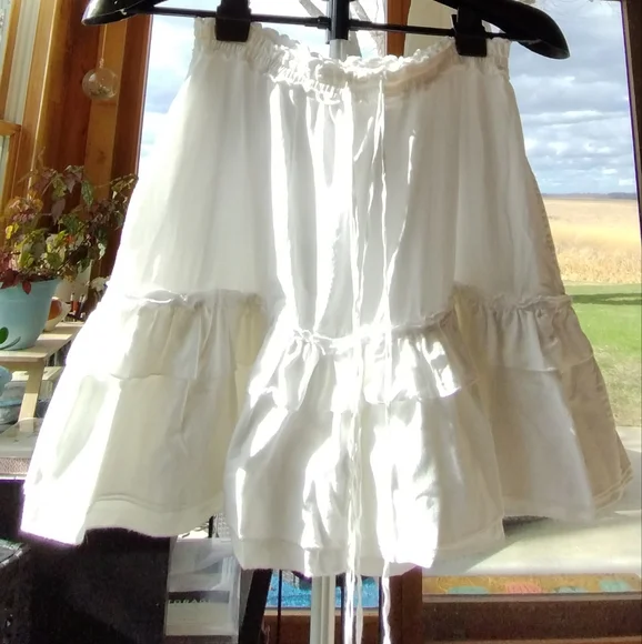 Vintage Abercrombie And Firch White Woman's Size Xs Skirt - Picture 2 of 9